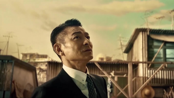 刘德华跟甄子丹结拜为兄弟，两人一黑一白一手遮天