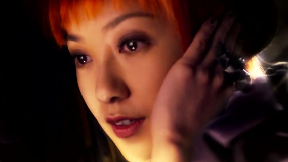 郭采洁靠近张智霖听心跳的声音