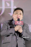 甄子丹拍《乔峰传》不惧被骂 现场邀张伟丽合作