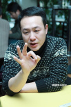 张颂文新片《不止不休》上映 重温12年前珍贵旧照