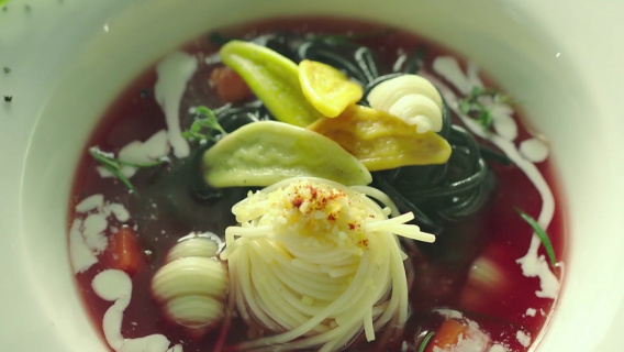 用美食传递爱与幸福