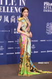 潘粵明曾黎出席時尚活動 孔雪兒喻言等紅毯比美