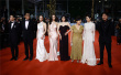 宋康昊新片《蜘蛛网》戛纳首映 郑秀晶化身明艳复古美人