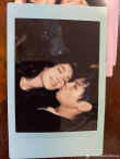 御夫有術(shù)！向佐曬四口合照 單手抱娃與郭碧婷放閃
