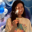 倪妮曬生日慶祝照 楊穎：我們的合影缺上新，想你