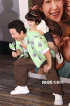 黃渤閆妮《學(xué)爸》首映 蘇有朋盼家長少“卷”孩子