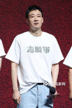 《志愿军：雄兵出击》首映 陈凯歌携黄晓明张子枫亮相