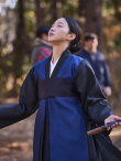 《破墓》定檔！金高銀飾巫女 李到晛解鎖超炸造型