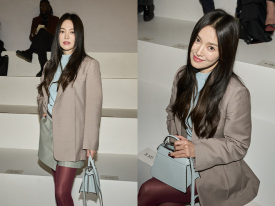 宋慧乔现身巴黎时装周 驾驭叛逆红丝造型清冷优雅