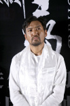 万玛才旦遗作《雪豹》首映 祖峰数度哽咽怀念导演