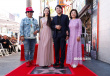 郎朗好莱坞星光大道留星 父母及爱妻吉娜出席仪式