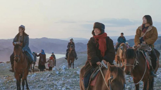 今日影评|大银幕上的《我的阿勒泰》到底有多好看?