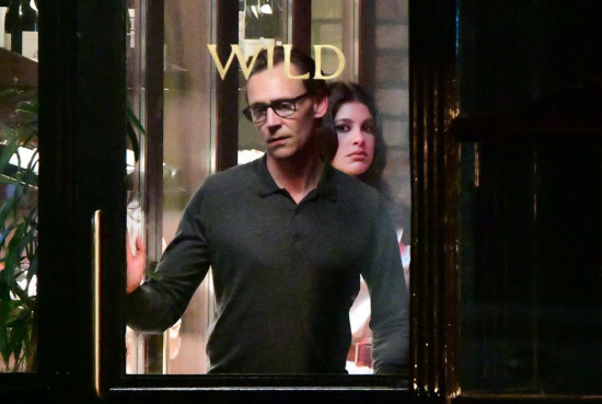 抖森拍摄《夜班经理2》 同框“小李子”前女友!