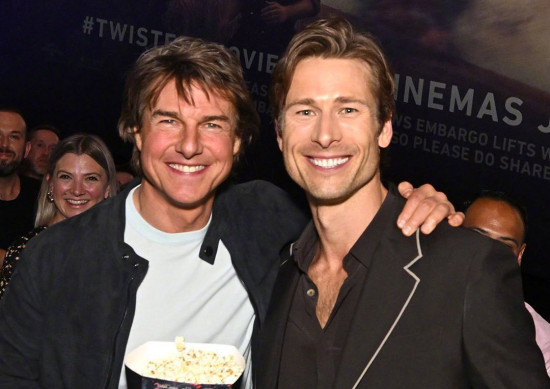 黛西携《龙卷风》刮到伦敦 阿汤哥到场支持鲍威尔