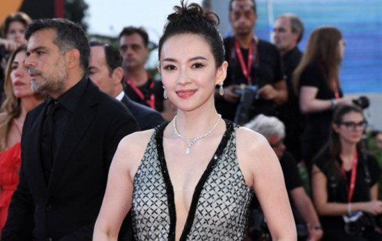 《小丑2：双重妄想》首映红毯 章子怡、Gaga亮相