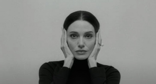 《玛丽亚》曝预告 安吉丽娜·朱莉饰演传奇歌唱家_好莱坞_电影网_1905.com