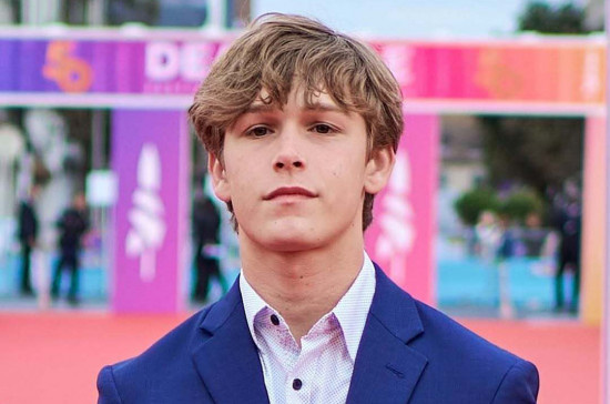 年仅16岁!《极盗车神》哈德森·米克因车祸去世