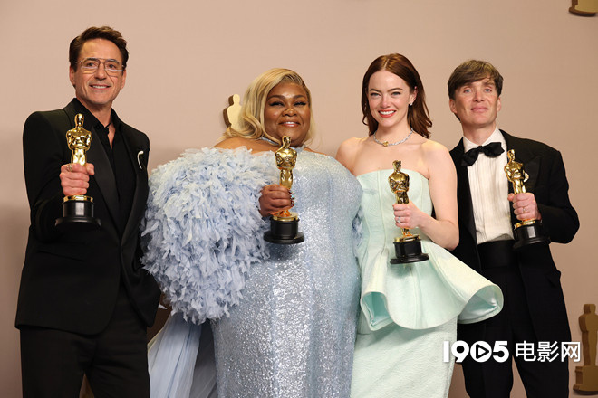 奥斯卡颁奖嘉宾:基莲、石头姐、小唐尼、达明返场