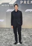 皮特《F1：狂飆飛車》全球首映 賽車、車手齊助陣