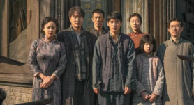 黑马导演申奥如何一次次击中时代的泪点与痛点？