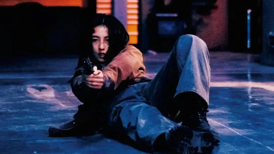 《捕风追影》蝉联票房日冠 张子枫竟然这么能打?