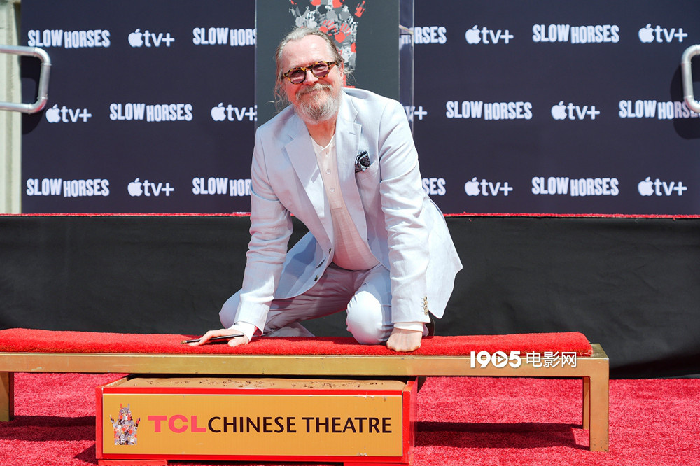 加里·奥德曼留名仪式!雅各布·艾洛蒂致敬并发言